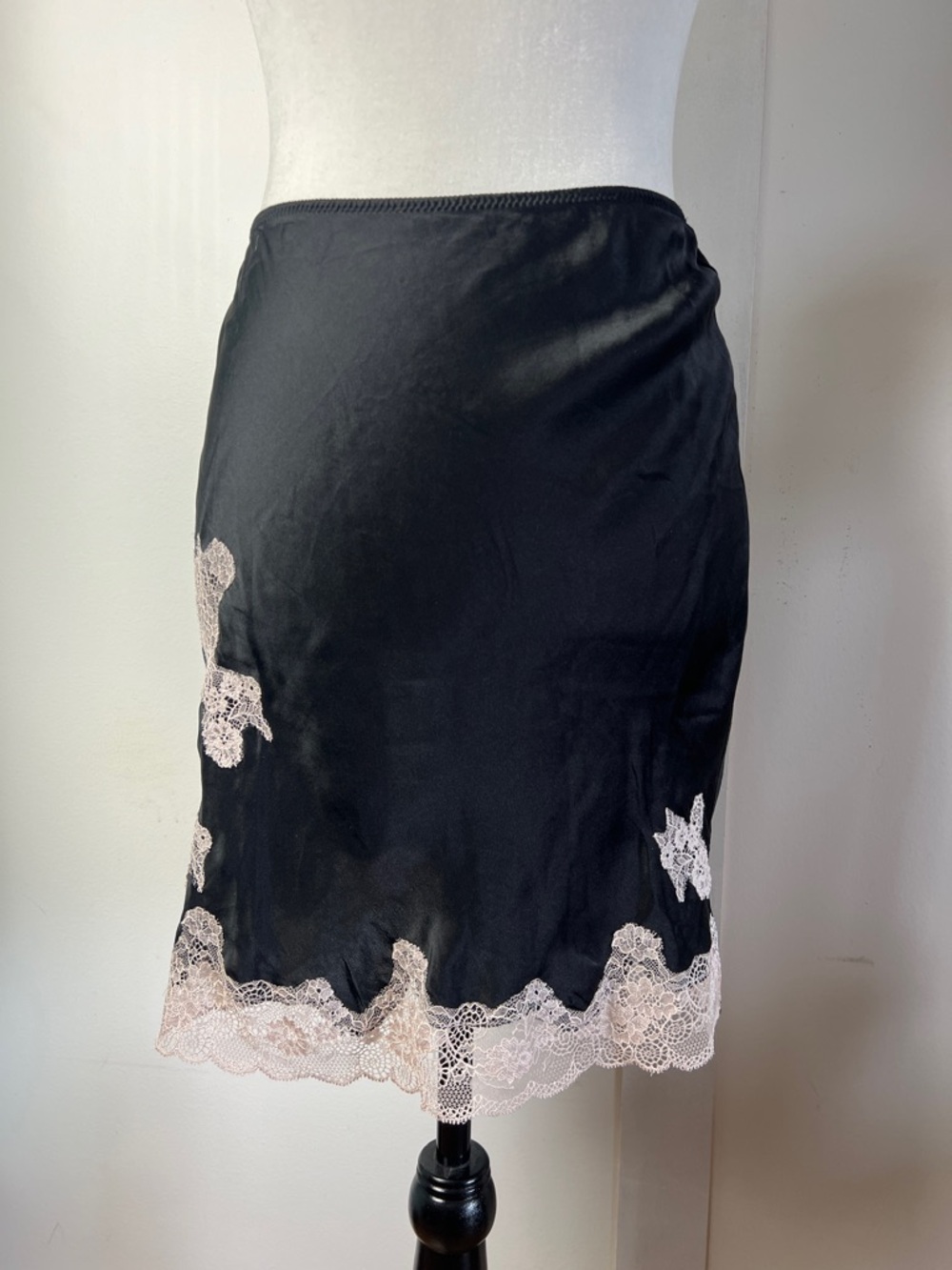 Victoria’s Secret Black Silk Lace-Trim Silk Blush Appliqué and sheer panel